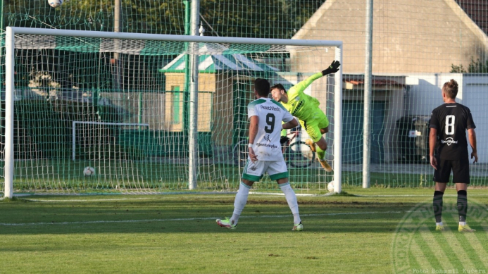 sh-bohemians_bk (13).jpg sh-bohemians_bk (13).jpg
