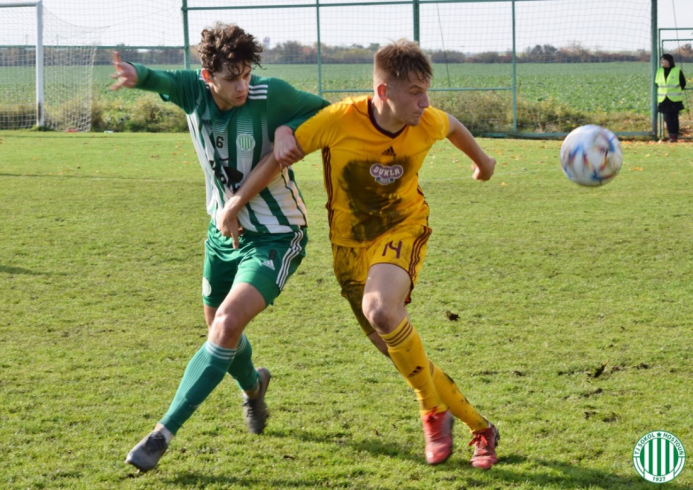 dukla-sh (4).jpg dukla-sh (4).jpg