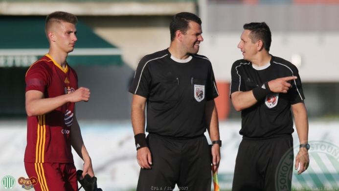 sh-dukla b_bk (10).jpg sh-dukla b_bk (10).jpg