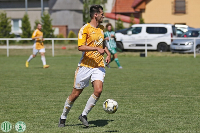 bohemians19-sh_bk (16).jpg bohemians19-sh_bk (16).jpg