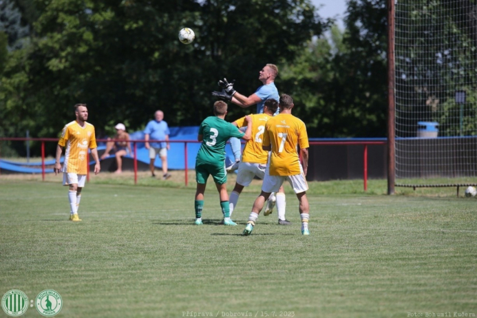 bohemians19-sh_bk (18).jpg bohemians19-sh_bk (18).jpg