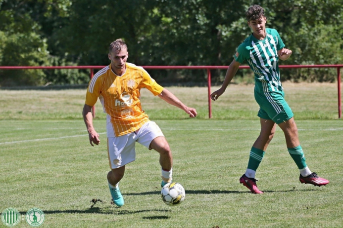 bohemians19-sh_bk (23).jpg bohemians19-sh_bk (23).jpg