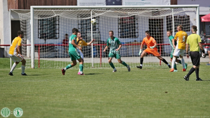 bohemians19-sh_bk (25).jpg bohemians19-sh_bk (25).jpg