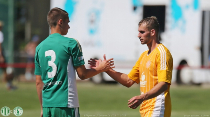 bohemians19-sh_bk (31).jpg bohemians19-sh_bk (31).jpg