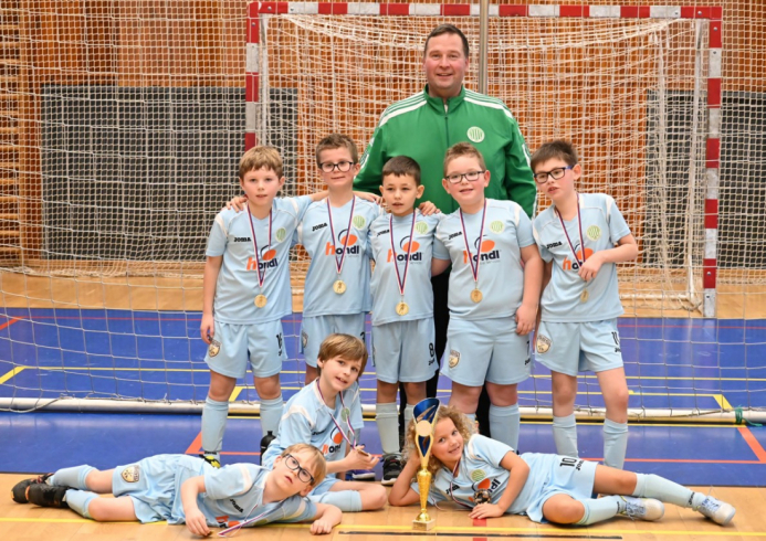 u9louny25 (0).jpg u9louny25 (0).jpg
