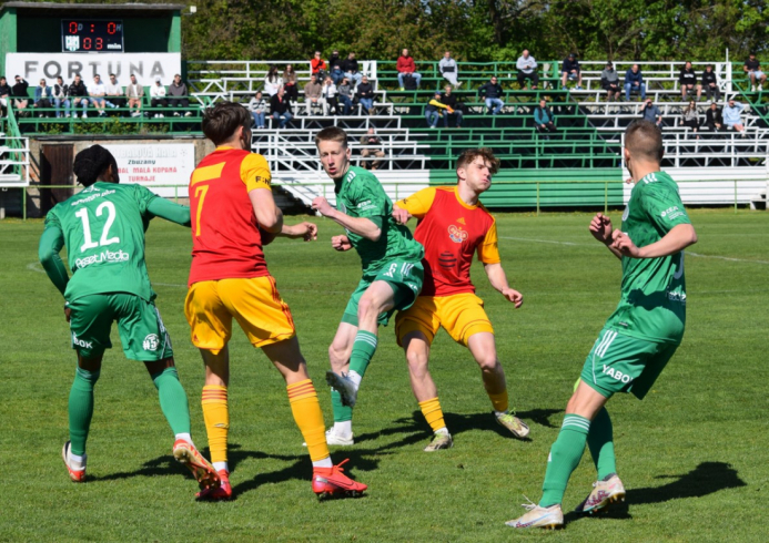 dukla-sh (2).jpg dukla-sh (2).jpg