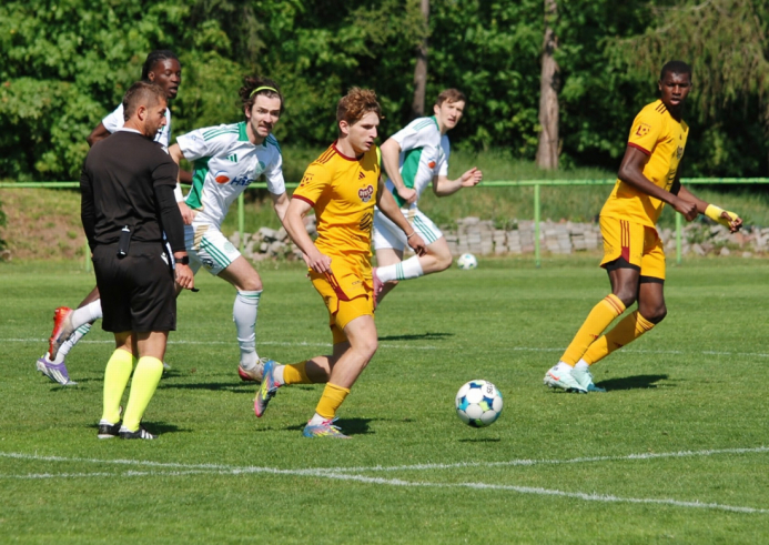dukla-sh (9).jpg